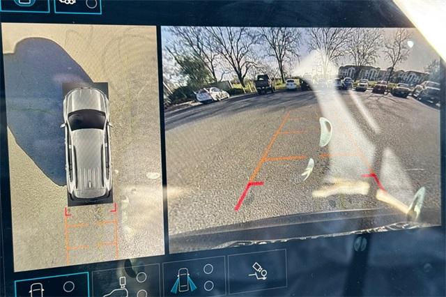 2025 GMC Acadia Vehicle Photo in ELK GROVE, CA 95757-8703