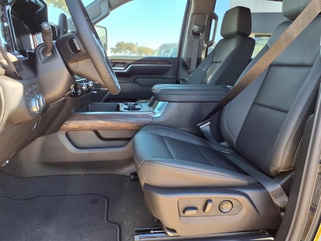 2025 GMC Sierra 2500 HD Vehicle Photo in Denton, TX 76205