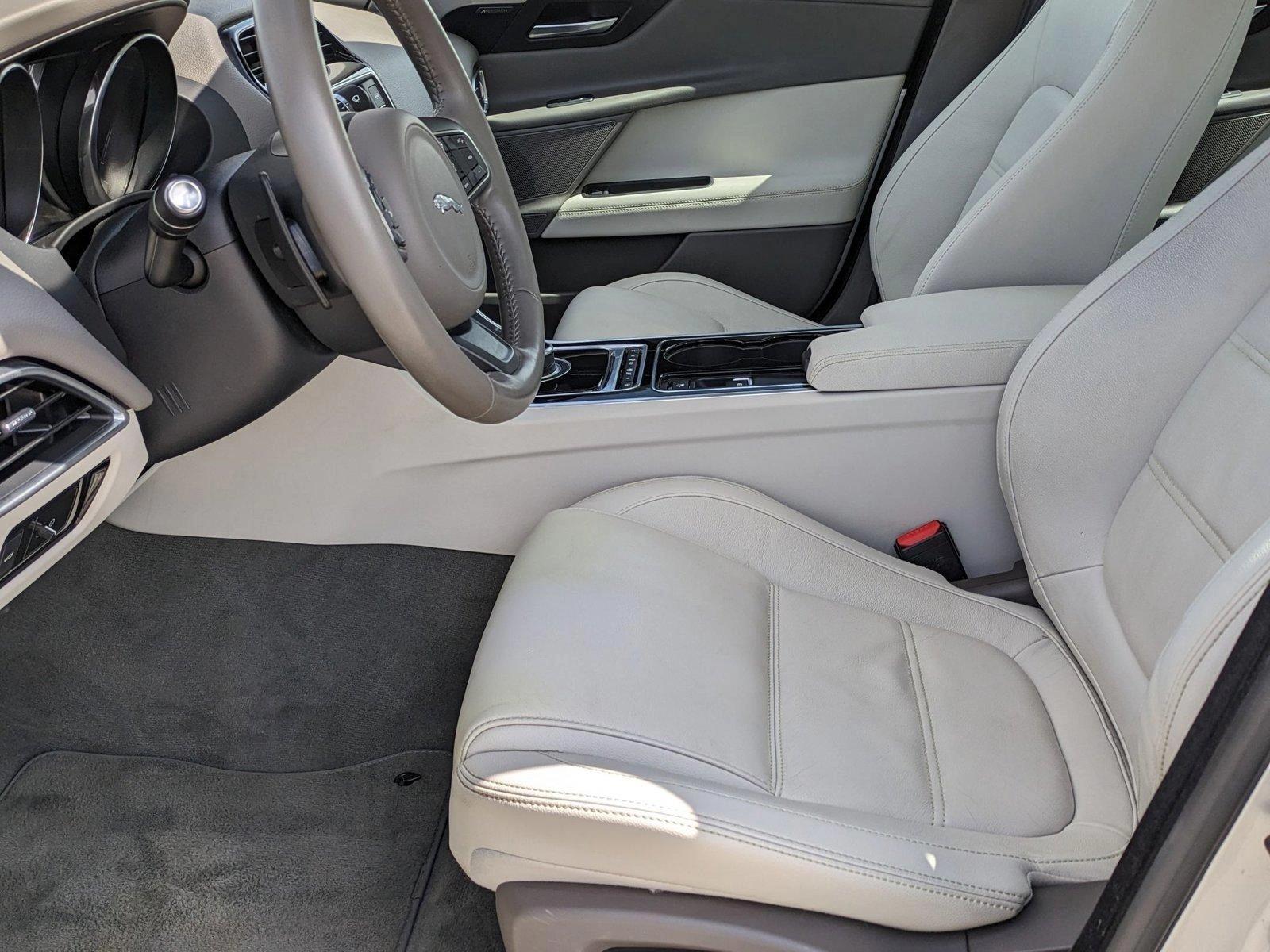 2017 Jaguar XE Vehicle Photo in Rockville, MD 20852