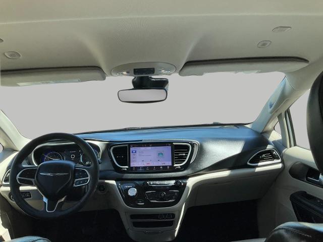 2023 Chrysler Pacifica Vehicle Photo in Kaukauna, WI 54130