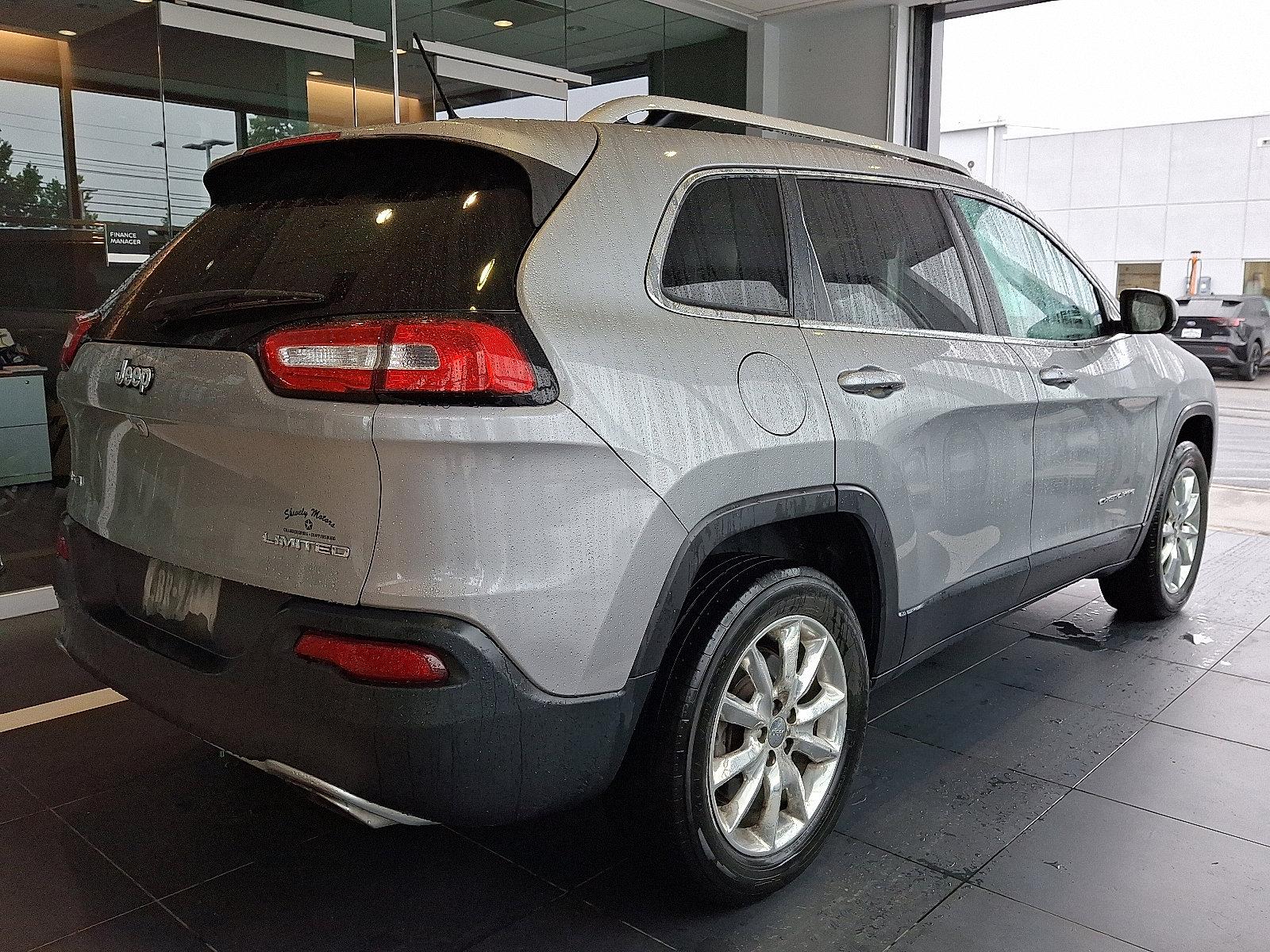 2015 Jeep Cherokee Vehicle Photo in Mechanicsburg, PA 17050-2306