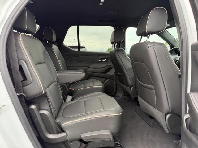 2023 Chevrolet Traverse Vehicle Photo in COLUMBIA, MO 65203-3903