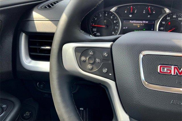 2024 GMC Terrain Vehicle Photo in TOPEKA, KS 66609-0000