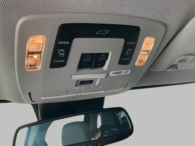 2021 Toyota Sienna Vehicle Photo in Oshkosh, WI 54904