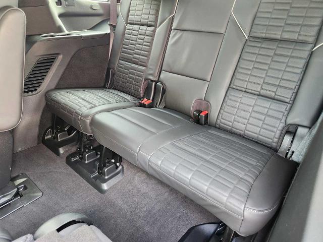 2024 Cadillac Escalade Vehicle Photo in DENTON, TX 76210-9321