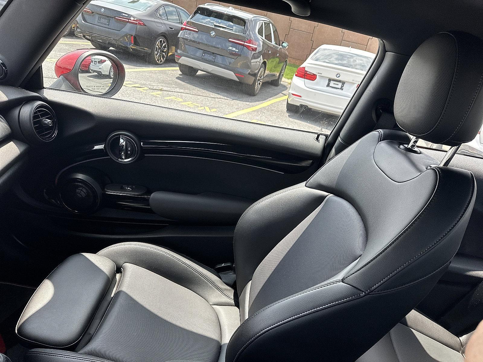 2016 MINI John Cooper Works Hardtop Vehicle Photo in Lancaster, PA 17601