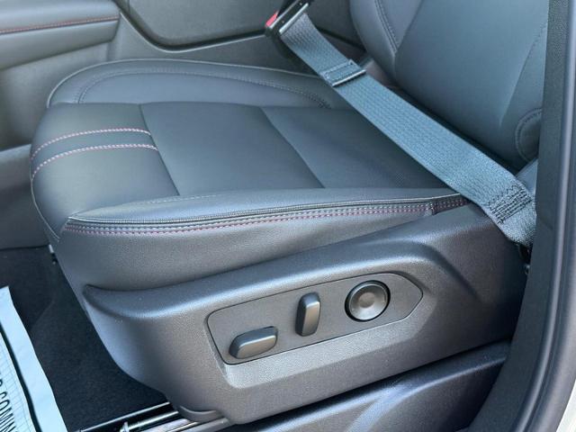 2025 Chevrolet Tahoe Vehicle Photo in COLUMBIA, MO 65203-3903