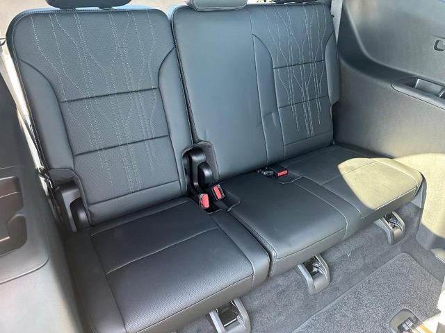 2026 Buick Enclave Vehicle Photo in COLUMBIA, MO 65203-3903
