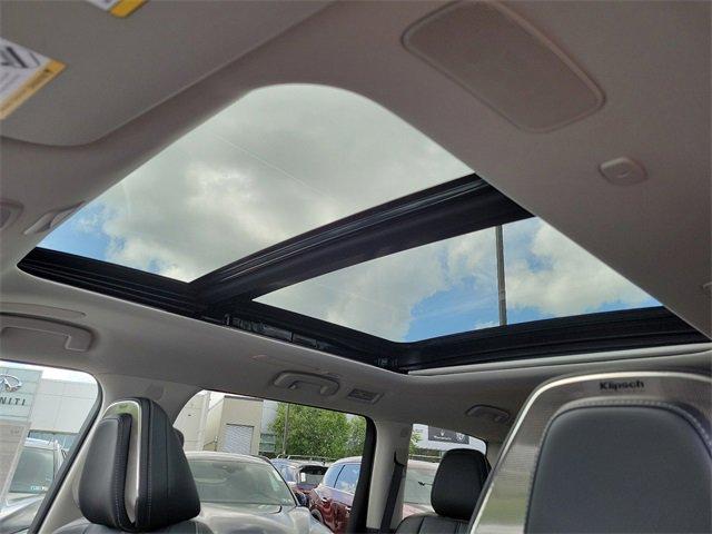 2025 INFINITI QX80 Vehicle Photo in Willow Grove, PA 19090