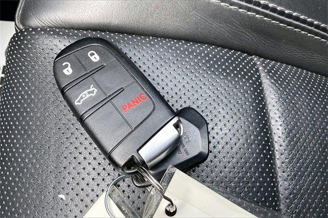 2017 Dodge Challenger Vehicle Photo in INDEPENDENCE, MO 64055-1314