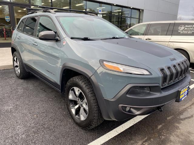 Used 2014 Jeep Cherokee Trailhawk with VIN 1C4PJMBS3EW256039 for sale in Newberg, OR