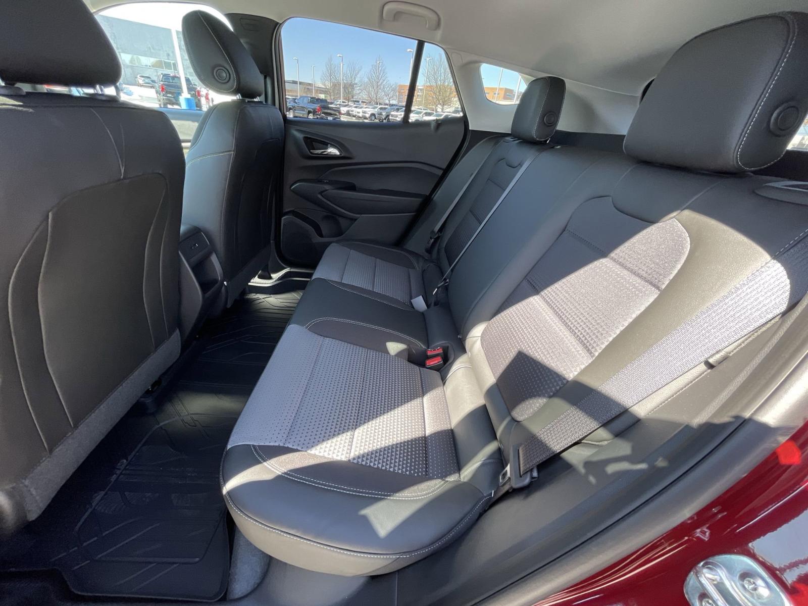 2025 Chevrolet Trax Vehicle Photo in BENTONVILLE, AR 72712-4322