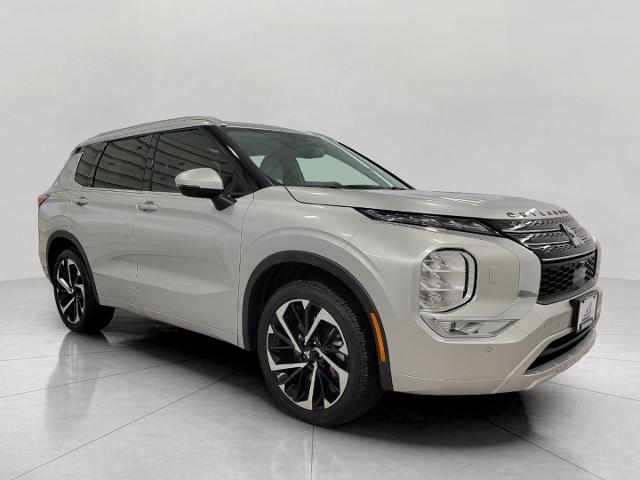2024 Mitsubishi Outlander Vehicle Photo in APPLETON, WI 54914-4656