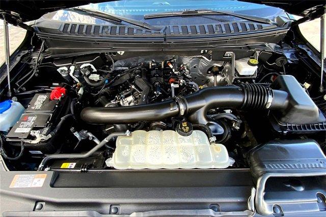 2022 Ford Expedition Vehicle Photo in TOPEKA, KS 66609-0000