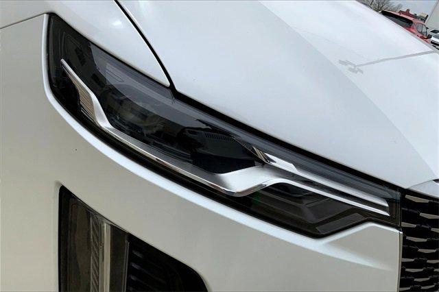 2023 Cadillac XT6 Vehicle Photo in TOPEKA, KS 66609-0000