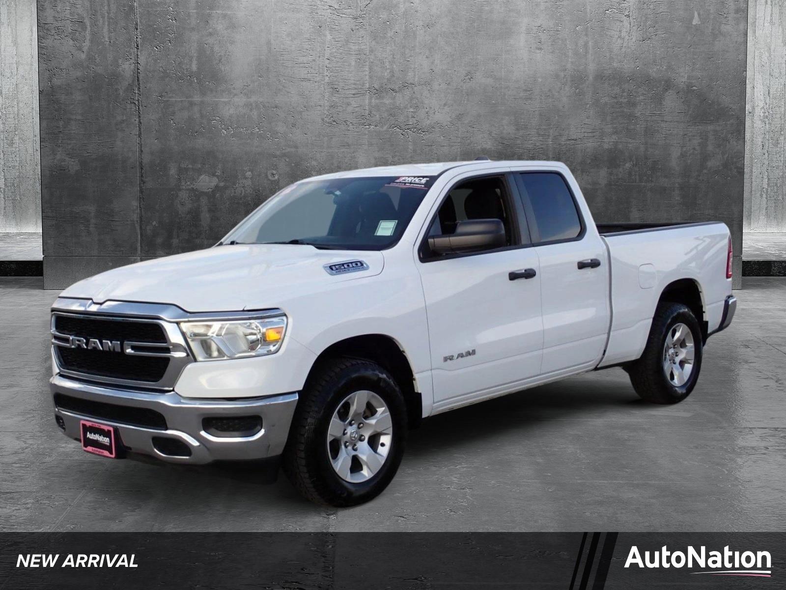 2022 Ram 1500 Vehicle Photo in DENVER, CO 80221-3610