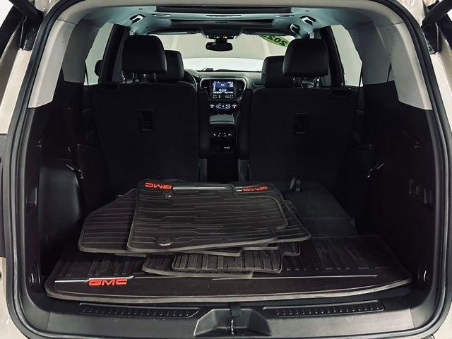 2022 GMC Acadia Vehicle Photo in MEDINA, OH 44256-9631