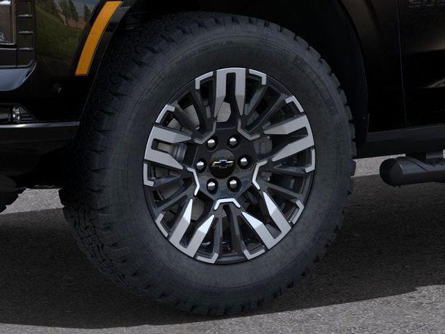2025 Chevrolet Suburban Vehicle Photo in DANBURY, CT 06810-5034
