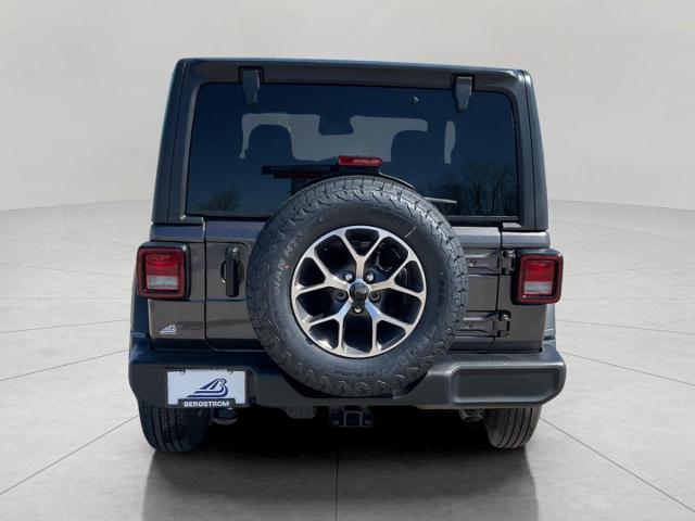 2025 Jeep Wrangler Vehicle Photo in Kaukauna, WI 54130