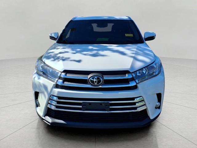 2017 Toyota Highlander Vehicle Photo in Oshkosh, WI 54904