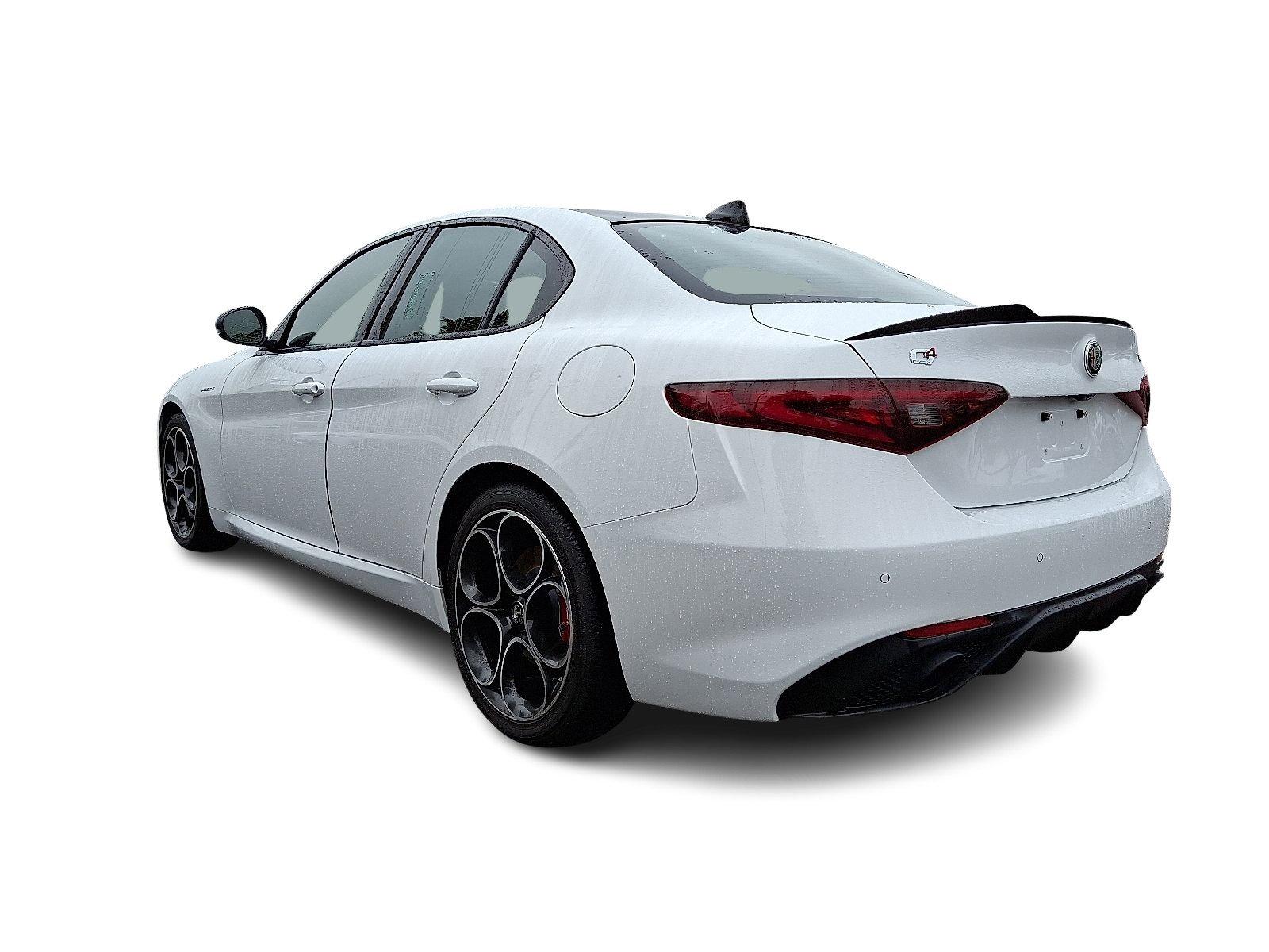 2022 Alfa Romeo Giulia Vehicle Photo in Willow Grove, PA 19090