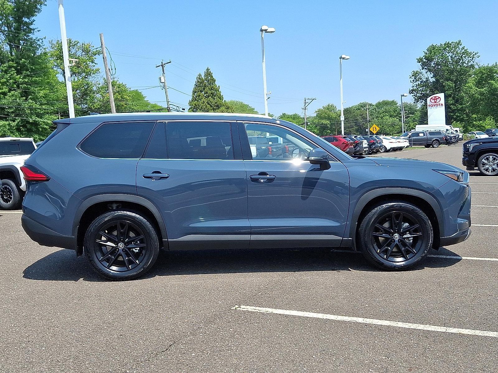 2024 Toyota Grand Highlander Vehicle Photo in Trevose, PA 19053