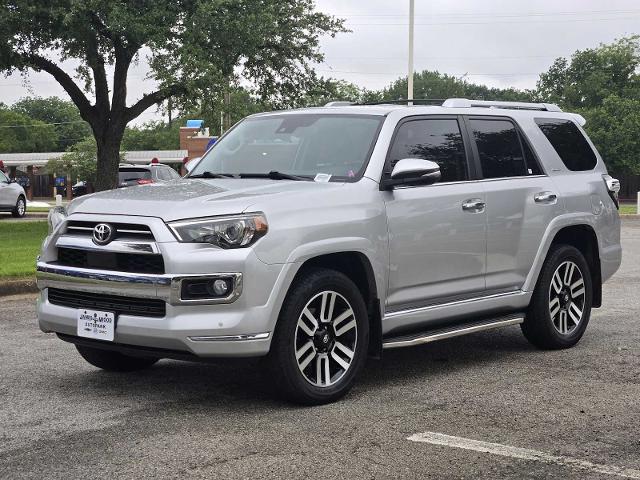 2020 Toyota 4Runner Vehicle Photo in DENTON, TX 76210-9321