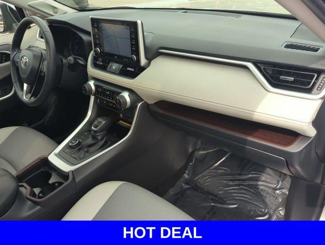 2020 Toyota RAV4 Vehicle Photo in Merrillville, IN 46410