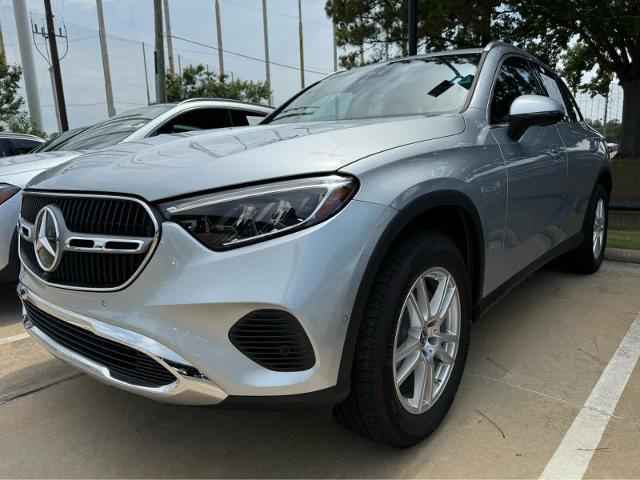 2025 Mercedes-Benz GLC Vehicle Photo in HOUSTON, TX 77079