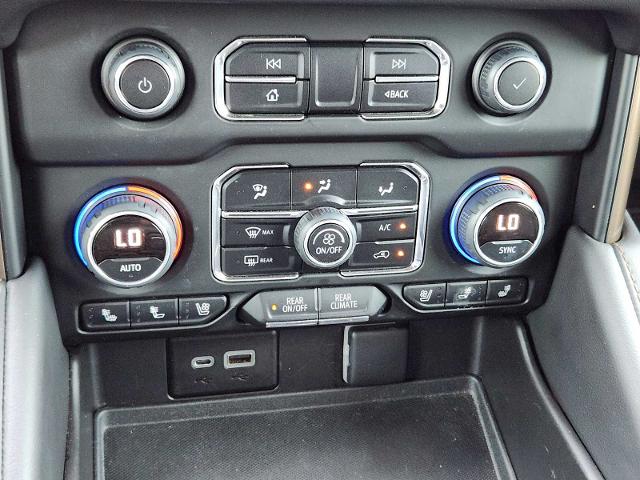 2022 Chevrolet Tahoe Vehicle Photo in DENTON, TX 76210-9321