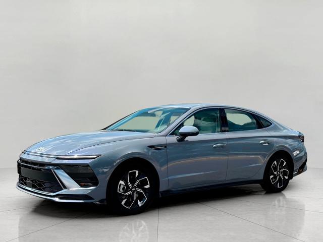 2025 Hyundai SONATA Vehicle Photo in Green Bay, WI 54304