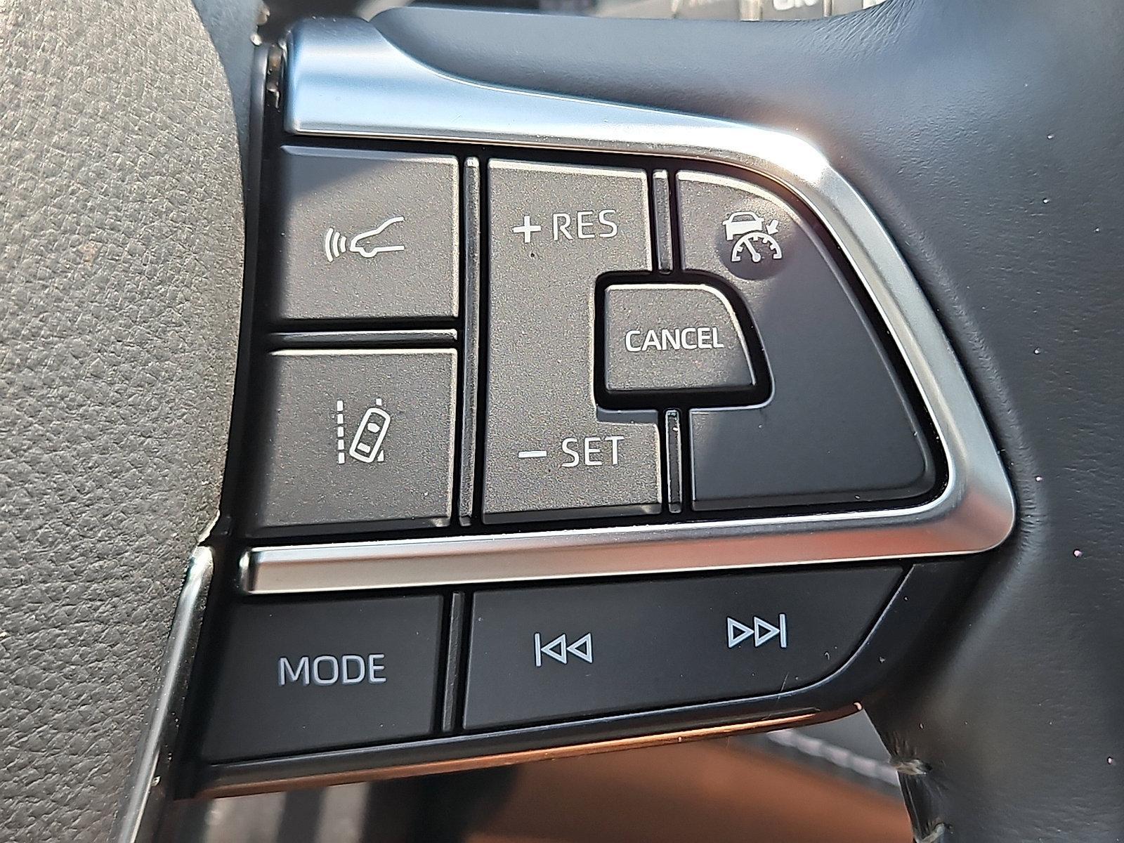 2021 Toyota Highlander Vehicle Photo in Trevose, PA 19053