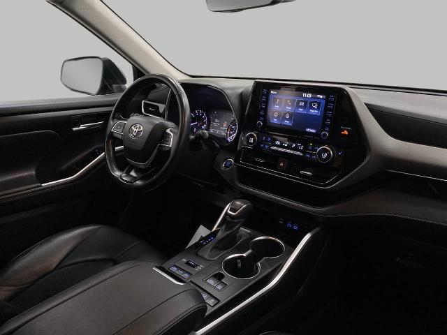 2022 Toyota Highlander Vehicle Photo in Appleton, WI 54913