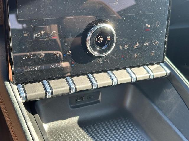 2026 GMC Terrain Vehicle Photo in COLUMBIA, MO 65203-3903