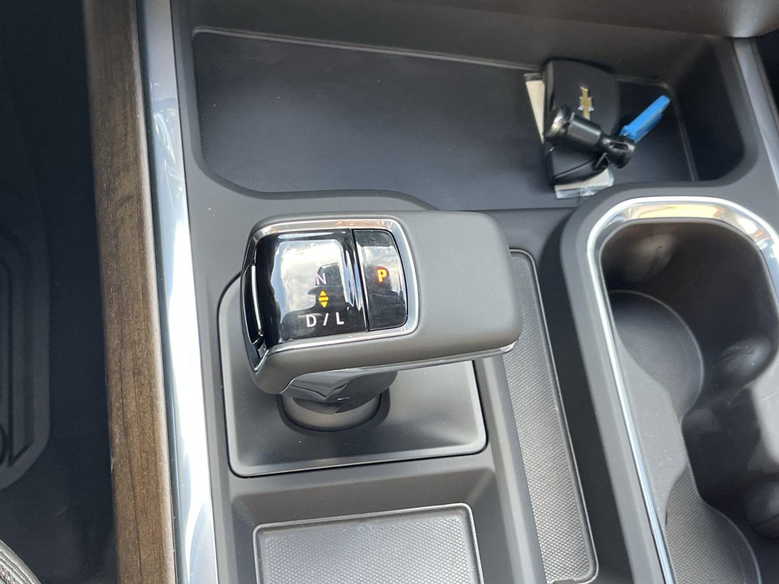 2025 Chevrolet Silverado 1500 Vehicle Photo in BENTONVILLE, AR 72712-4322