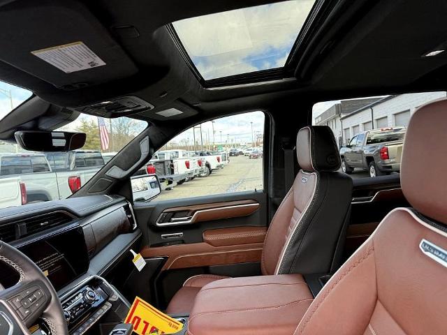 2025 GMC Sierra 1500 Vehicle Photo in CHICOPEE, MA 01020-5001