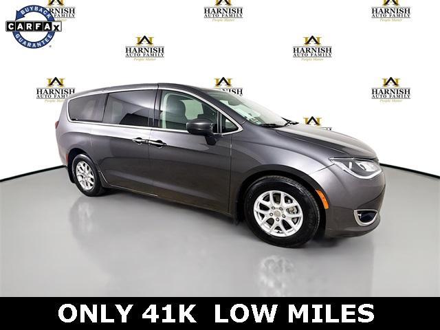 2017 Chrysler Pacifica Vehicle Photo in Everett, WA 98204