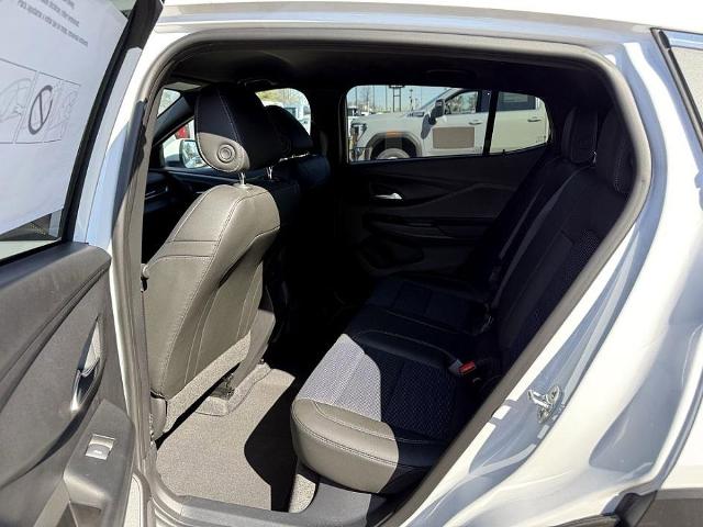 2025 Buick Envista Vehicle Photo in CHICOPEE, MA 01020-5001