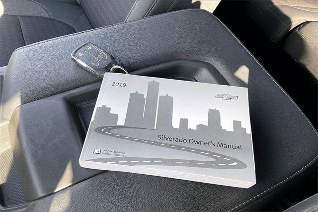 2019 Chevrolet Silverado 1500 Vehicle Photo in INDEPENDENCE, MO 64055-1314
