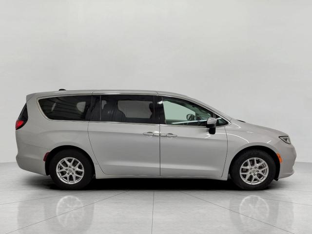 2023 Chrysler Pacifica Vehicle Photo in APPLETON, WI 54914-4656