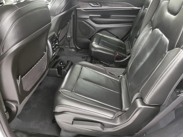 2023 Jeep Grand Cherokee L Vehicle Photo in Kaukauna, WI 54130