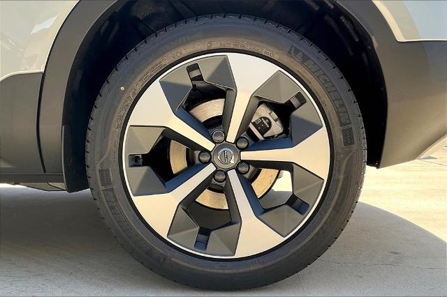 2025 Volvo XC40 Vehicle Photo in Grapevine, TX 76051