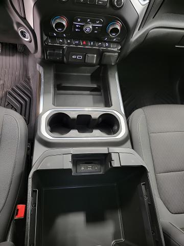2020 Chevrolet Silverado 1500 Vehicle Photo in APPLETON, WI 54914-4656