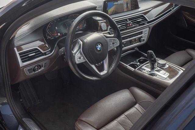 2020 BMW 750i Vehicle Photo in DANBURY, CT 06810-5034