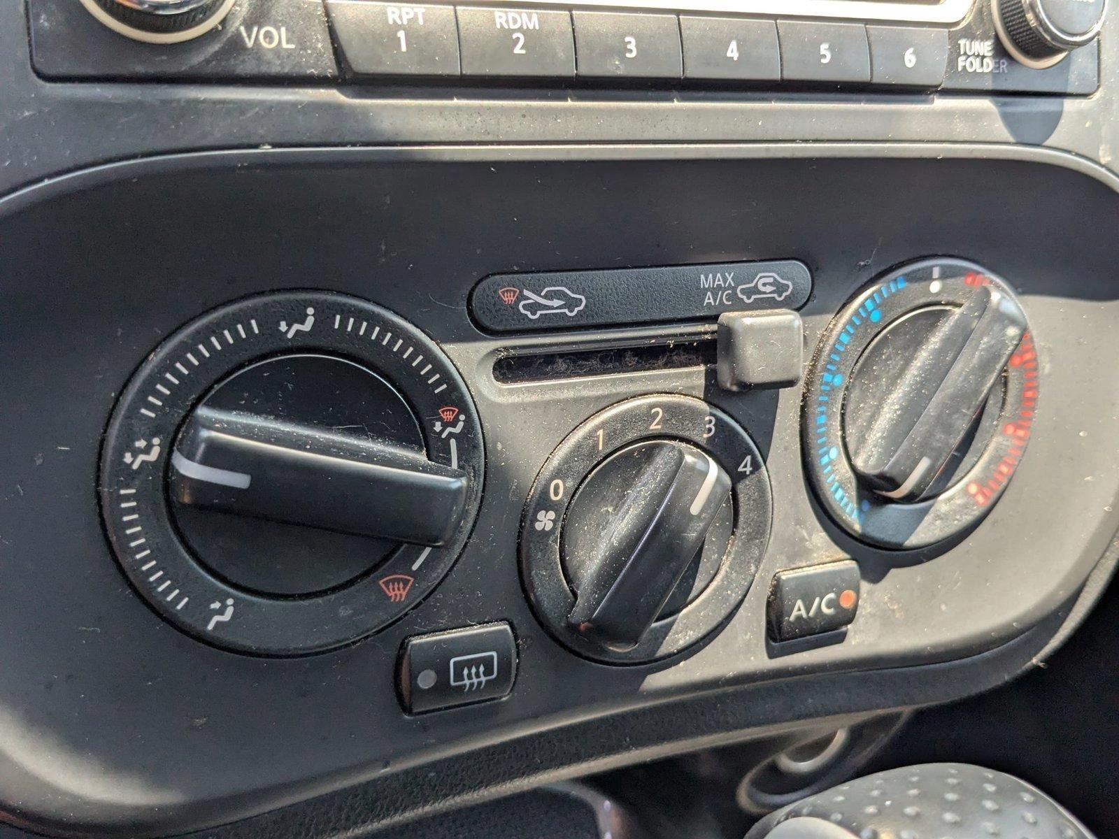2017 Nissan JUKE Vehicle Photo in St. Petersburg, FL 33713