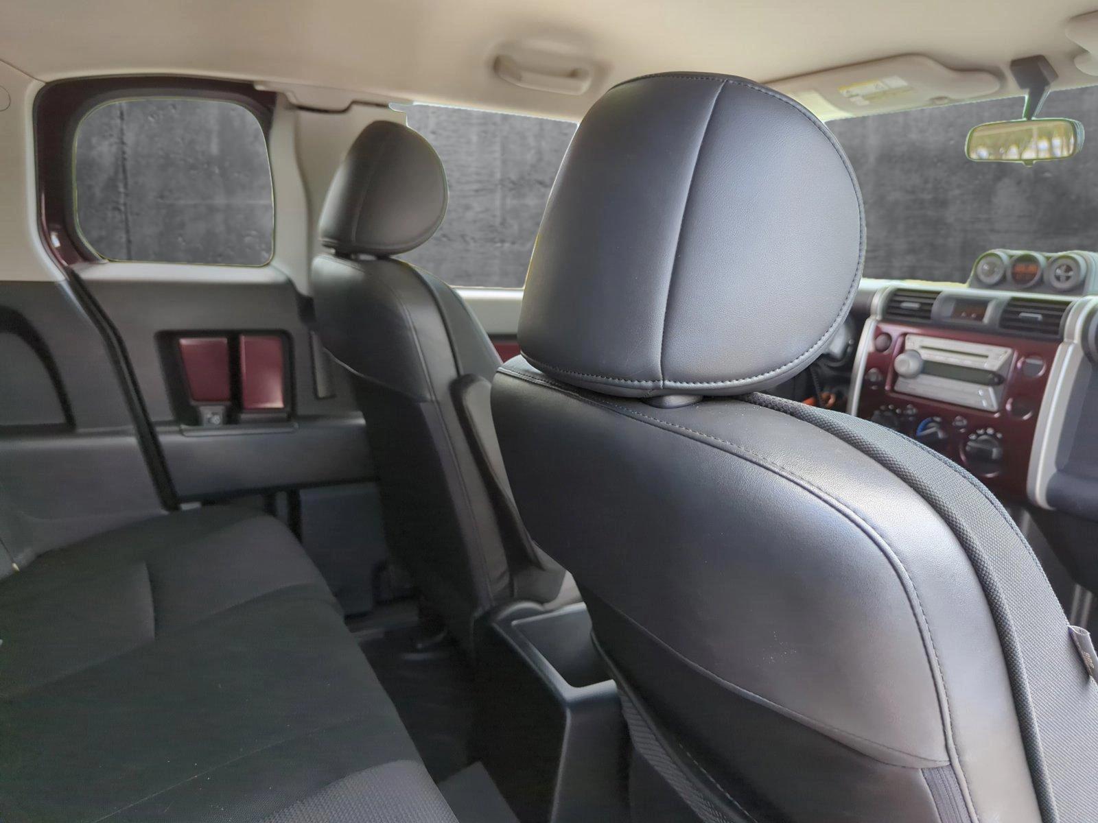 2007 Toyota FJ Cruiser Vehicle Photo in Margate, FL 33063