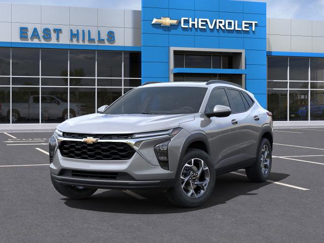2025 Chevrolet Trax Vehicle Photo in Roslyn, NY 11576