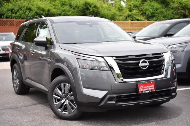 2025 Nissan Pathfinder Vehicle Photo in Ballwin, MO 63011