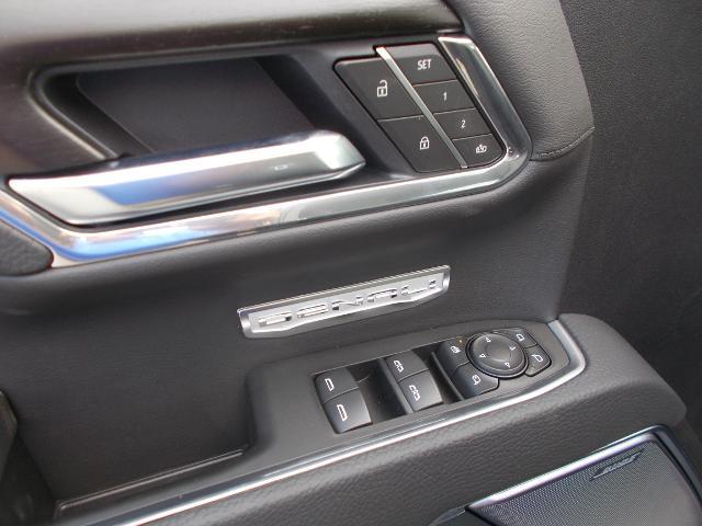 2025 GMC Sierra 1500 Vehicle Photo in LOWELL, MA 01852-4336