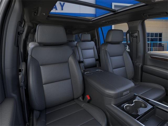 2025 Chevrolet Suburban Vehicle Photo in ENGLEWOOD, CO 80113-6708